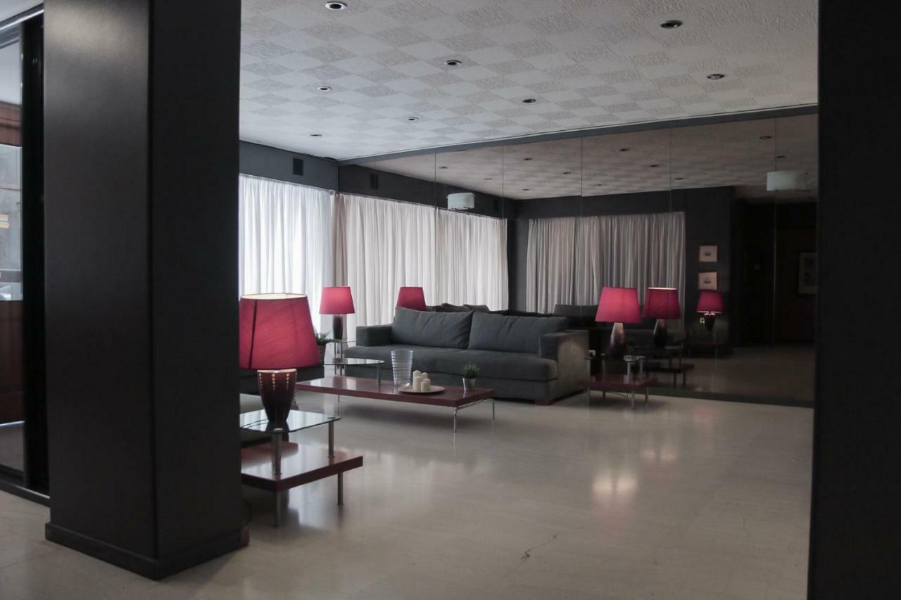 Hotel Victory เอเธนส์ ภายนอก รูปภาพ